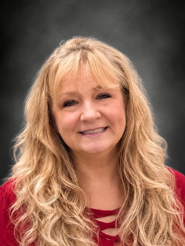 Nikole Thornton Activities Director